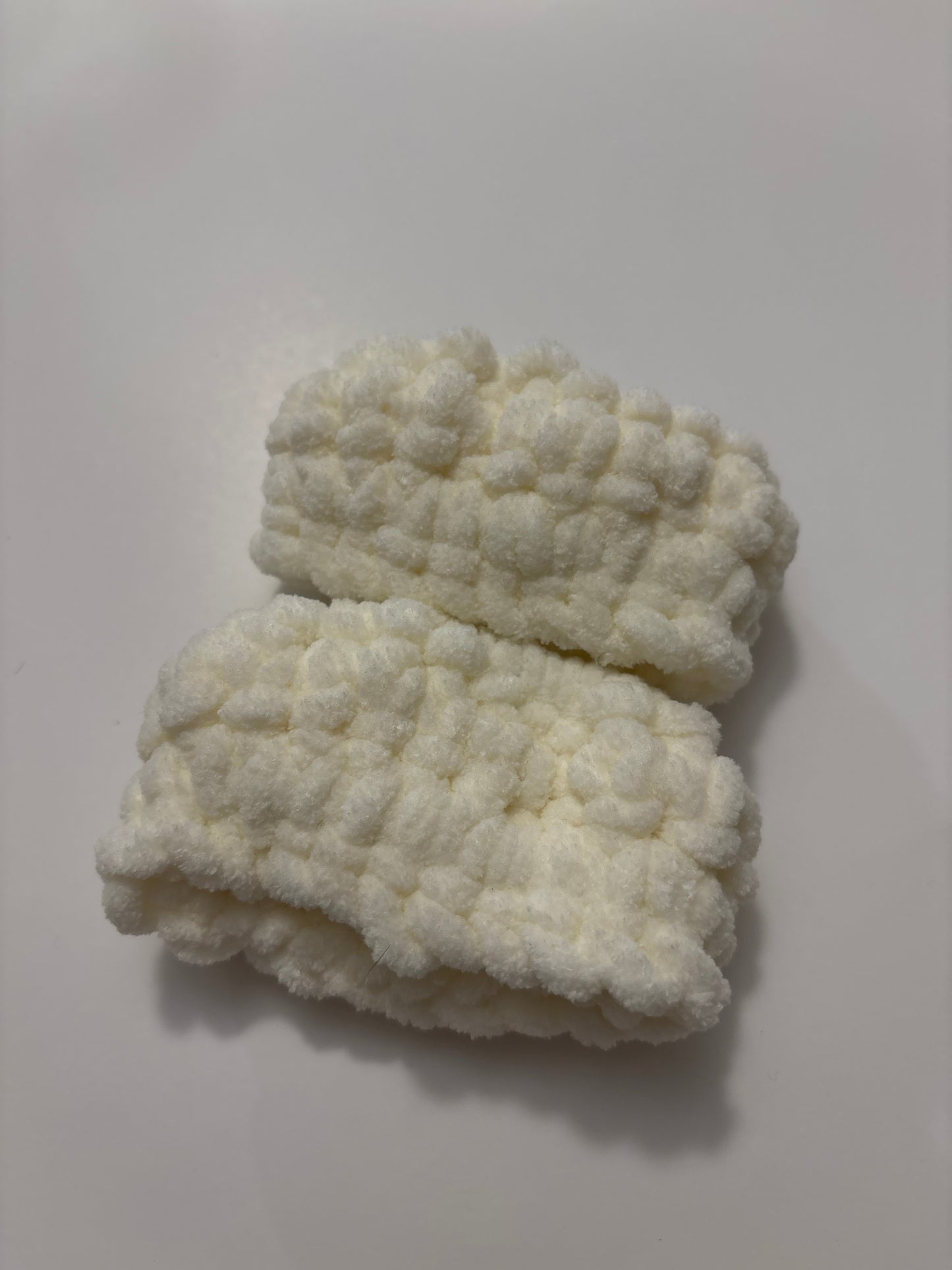 💧 Plush Wrist Wash Bands – Keep Your Arms Dry!