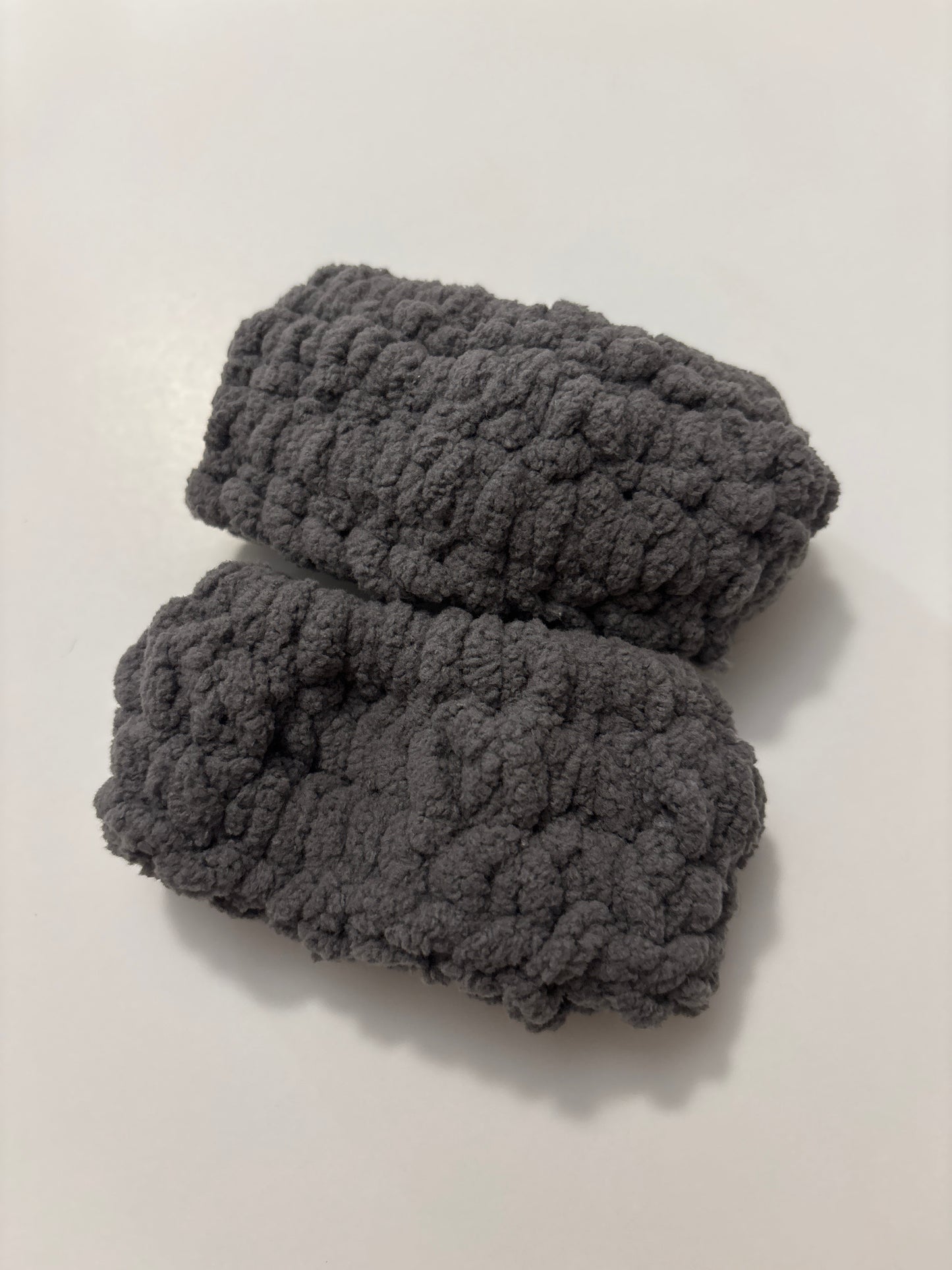 💧 Plush Wrist Wash Bands – Keep Your Arms Dry!