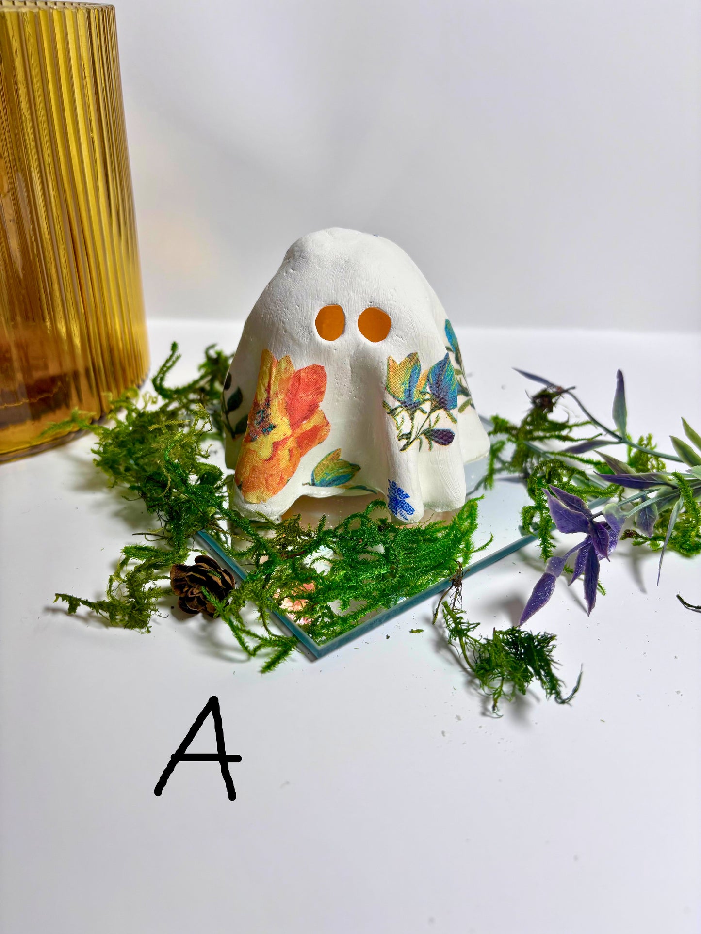 🌸 Handmade Clay Floral Ghost with Flickering Tea Light