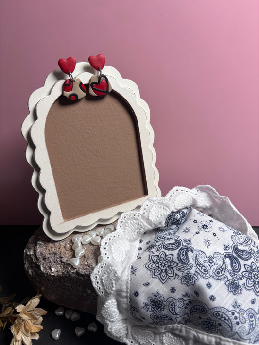 Short abstract dangle hearts