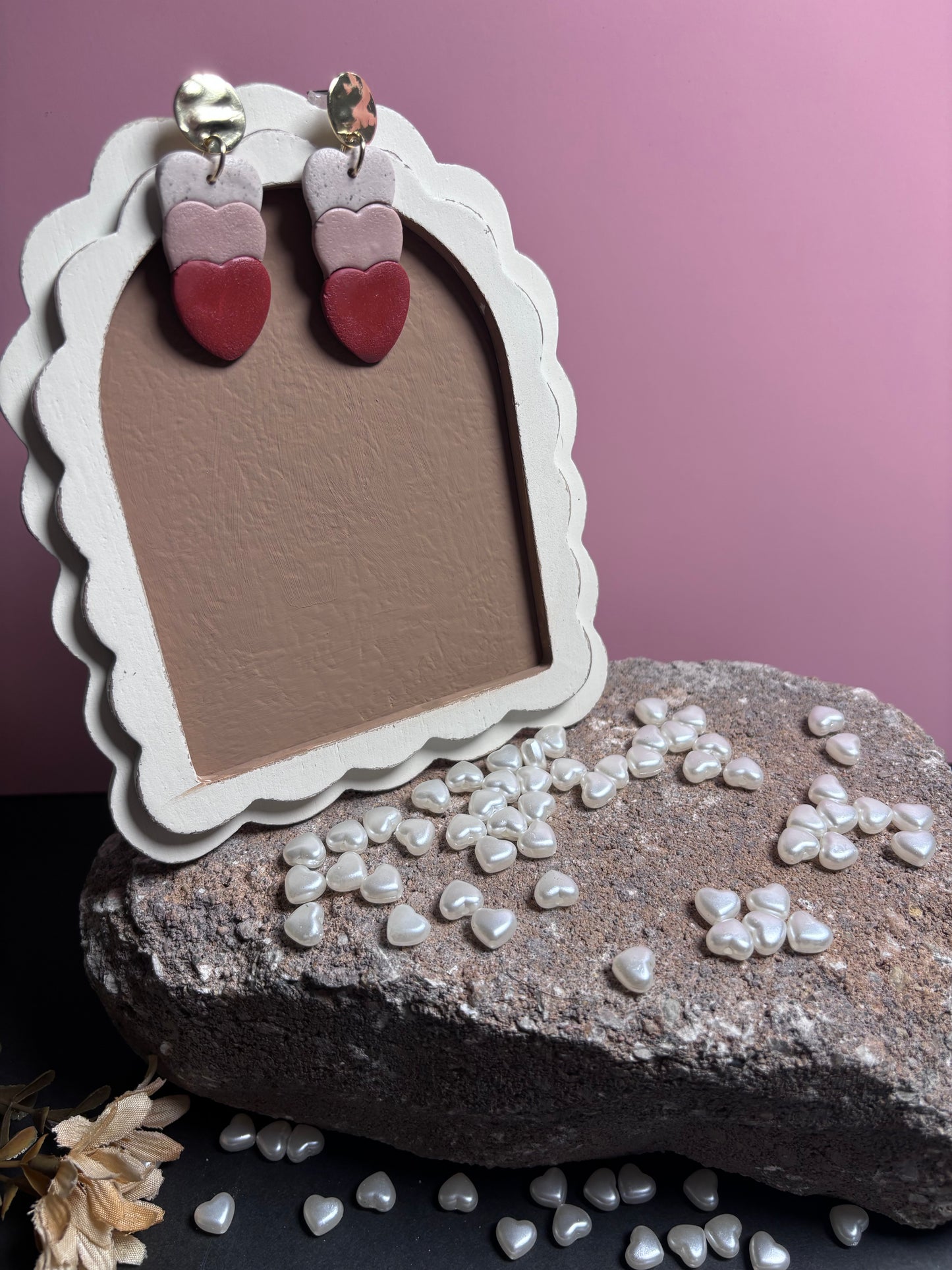 Gold dangle 3 tiered hearts ￼