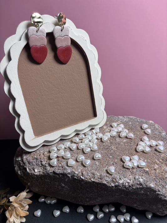 Gold dangle 3 tiered hearts ￼