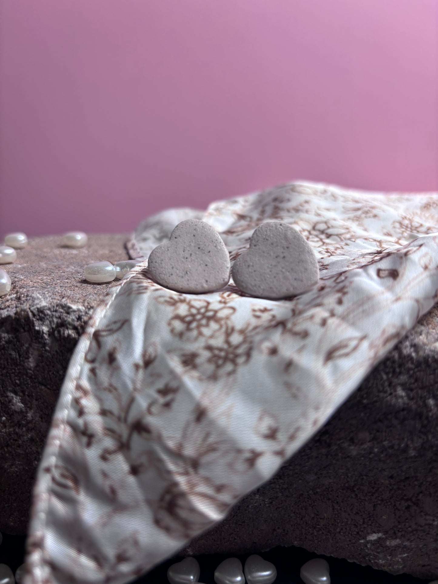 Grey heart studs