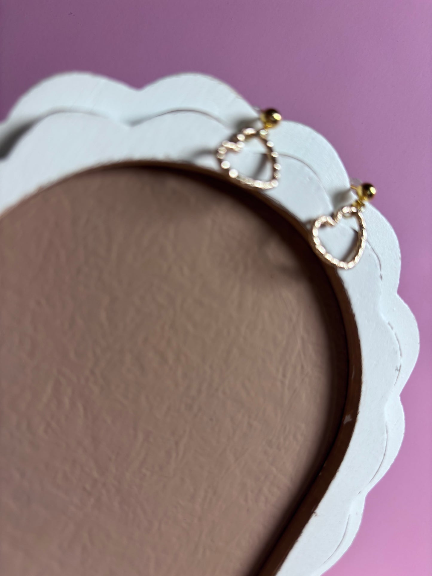 Gold Metal dangle hearts