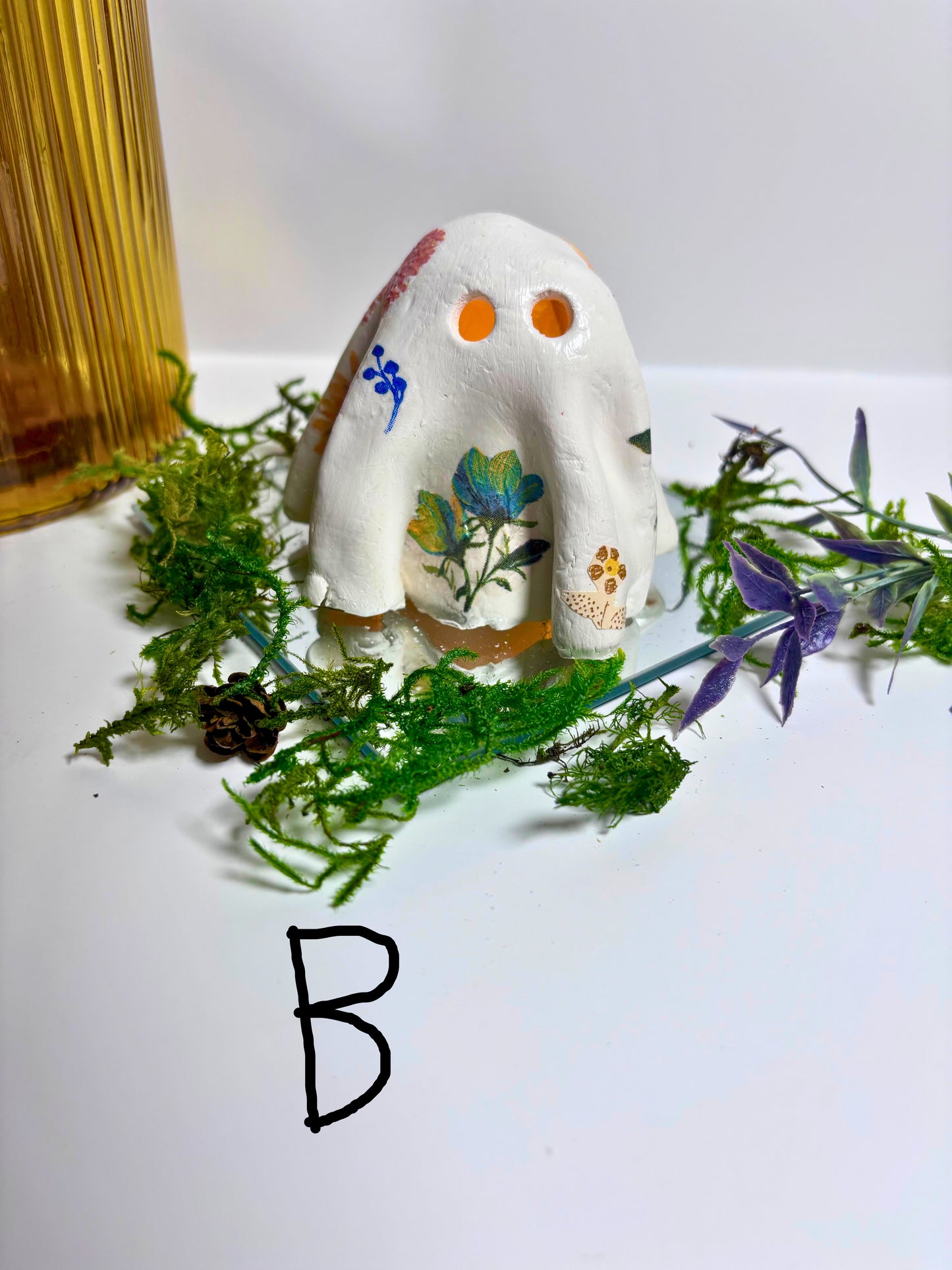 🌸 Handmade Clay Floral Ghost with Flickering Tea Light