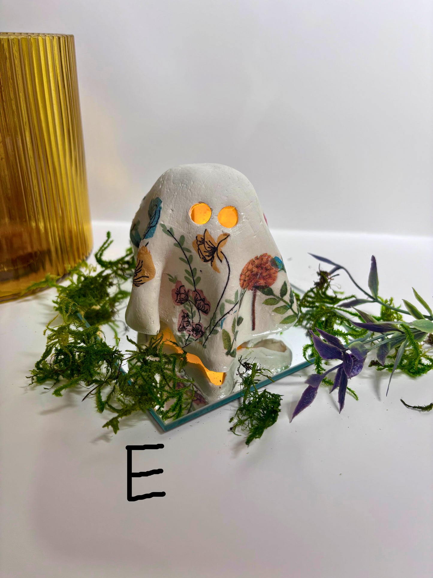 🌸 Handmade Clay Floral Ghost with Flickering Tea Light