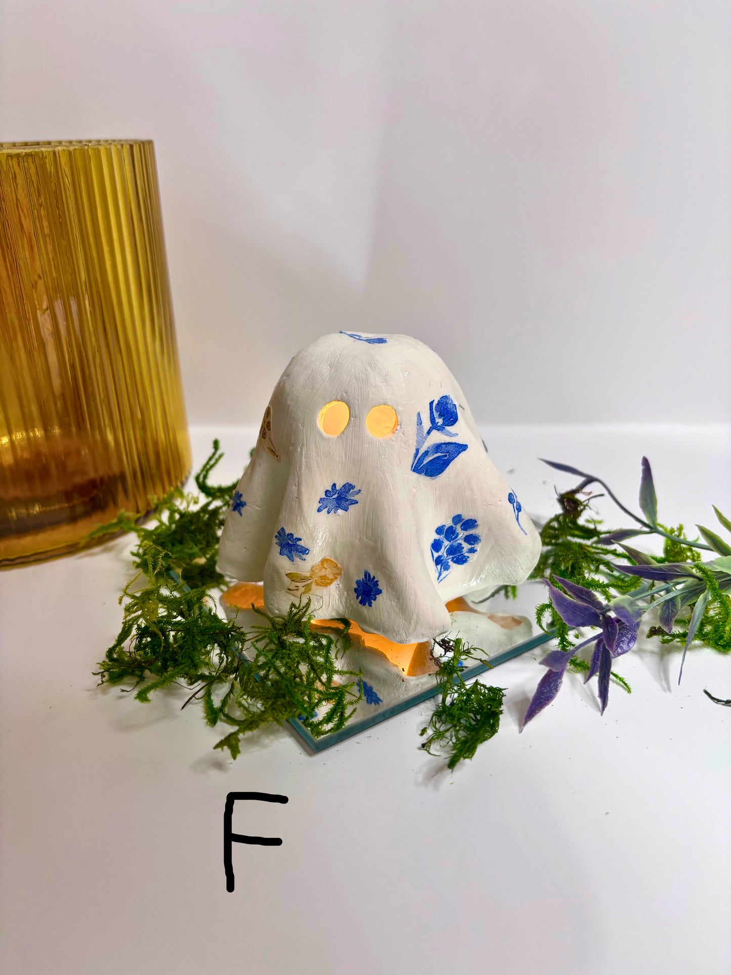 🌸 Handmade Clay Floral Ghost with Flickering Tea Light